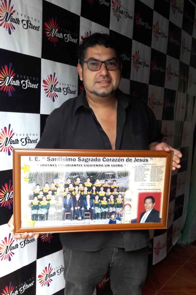 placa-recordatorio-acrilica-colegio-sagrado-corazon-jesus-682x1024